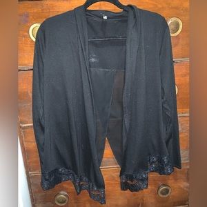 The back opens. The white is the reflection from the wood when I used flash